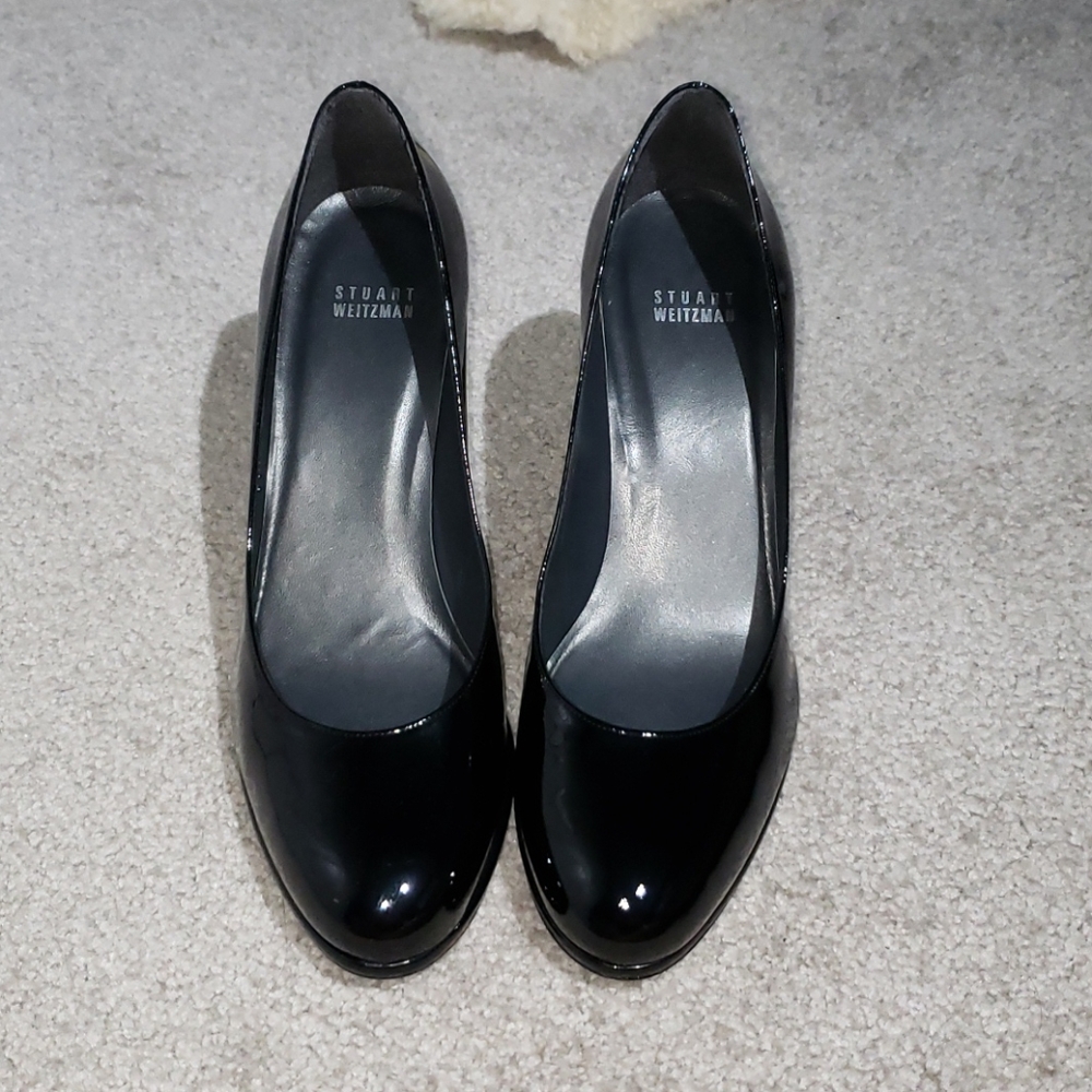 Stuart Weitzman black patent leather pump size 9m